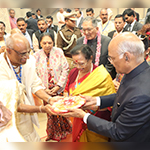 President of India visits Akshaya Patra’s Vrindavan kitchen